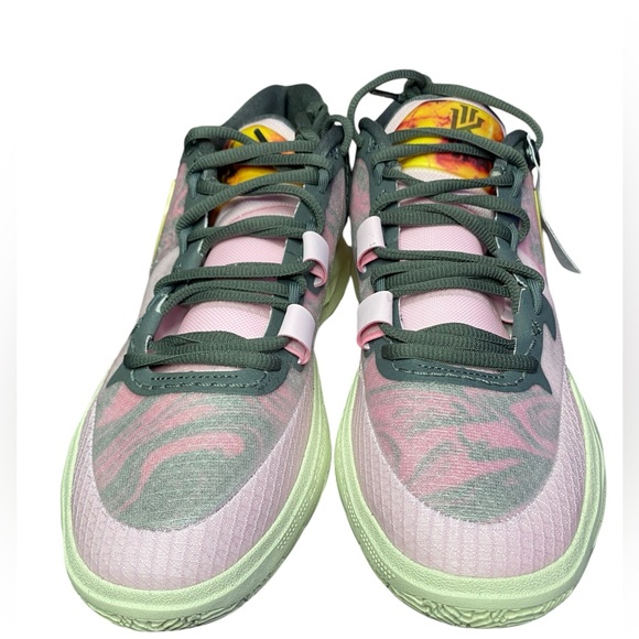 Nike Kyrie 8 All Star - Picture 2 of 7